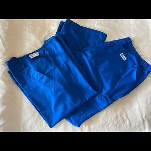 UA Scrub Set